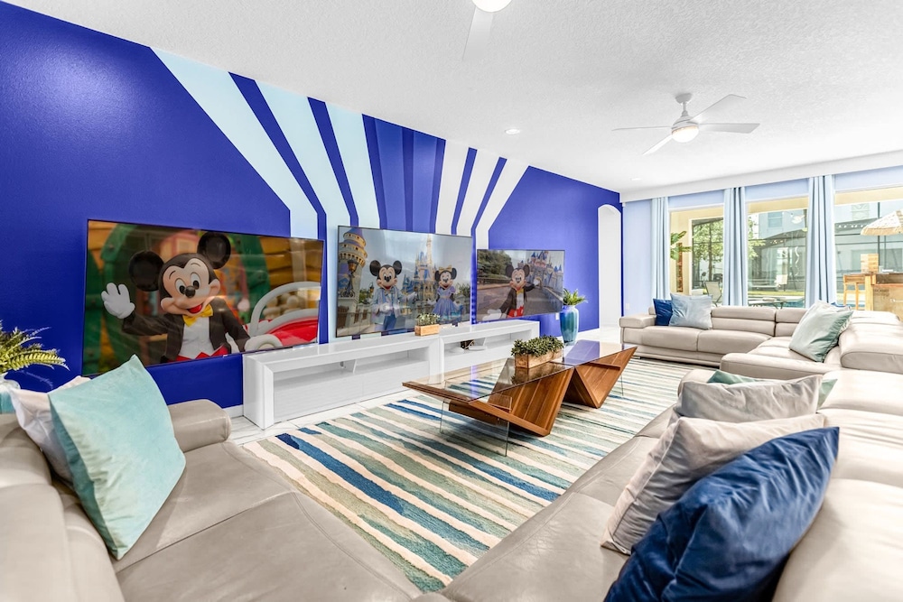 15br Mansion w Private Pool BBQ and Netflix Kissimmee - photo 3