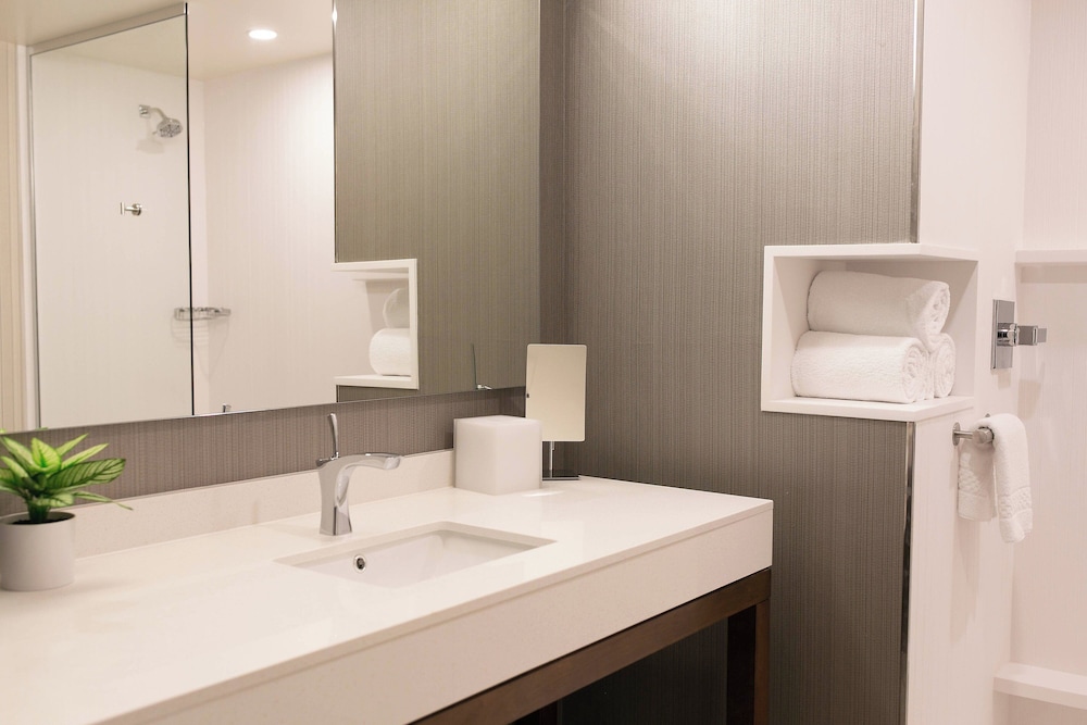 Courtyard by Marriott Elkhart - photo 13