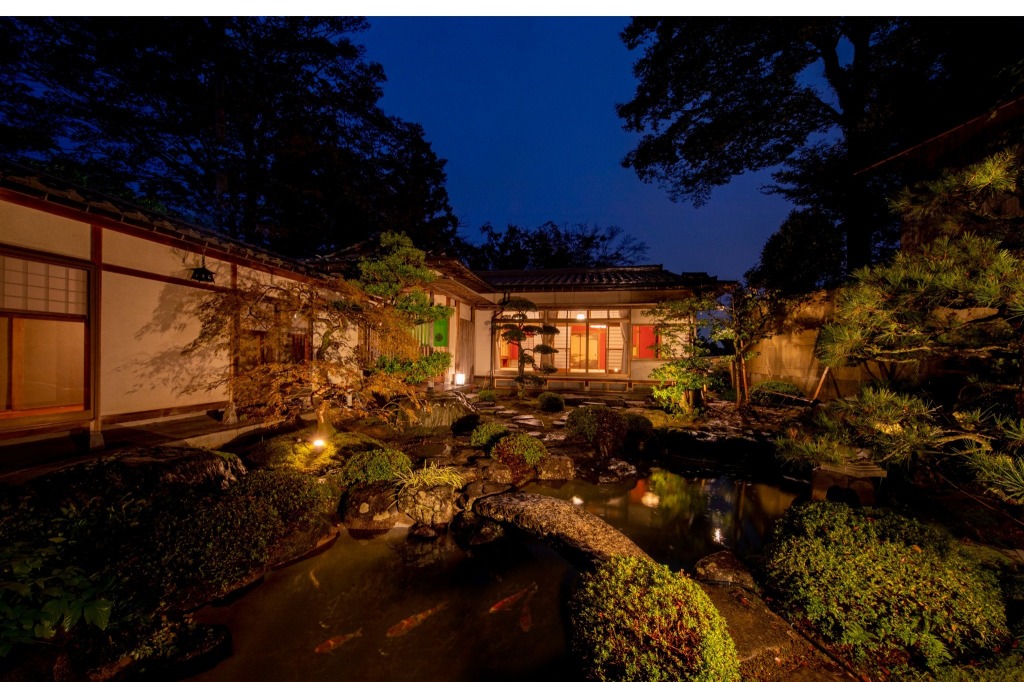 和美再美 石動 柏屋 Wabisabi Isurugi Kashiwaya — hotel in Oyabe