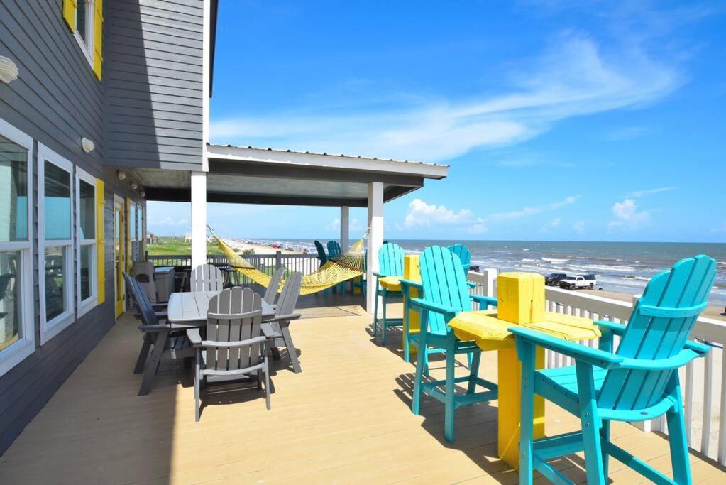 Shore is Fine Beachfront AwesomeViews in Bolivar Peninsula, United States