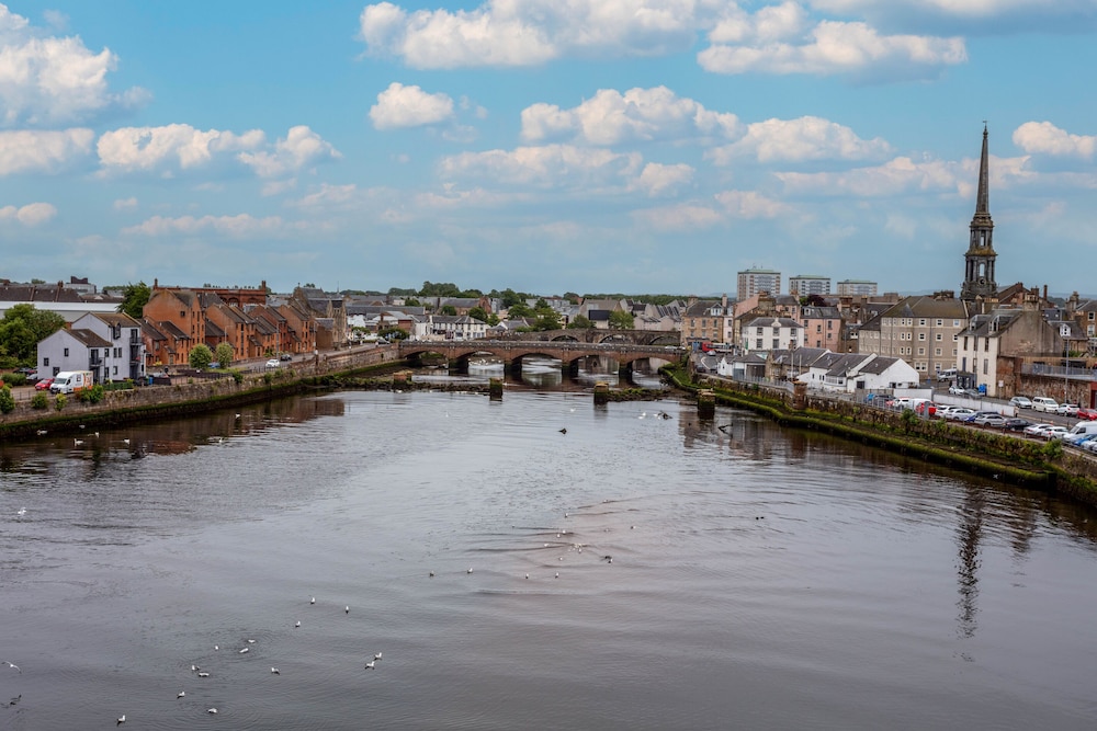 Marlborough Court Donnini Apartments — 4-Star Luxury Hotel in Ayr, United Kingdom
