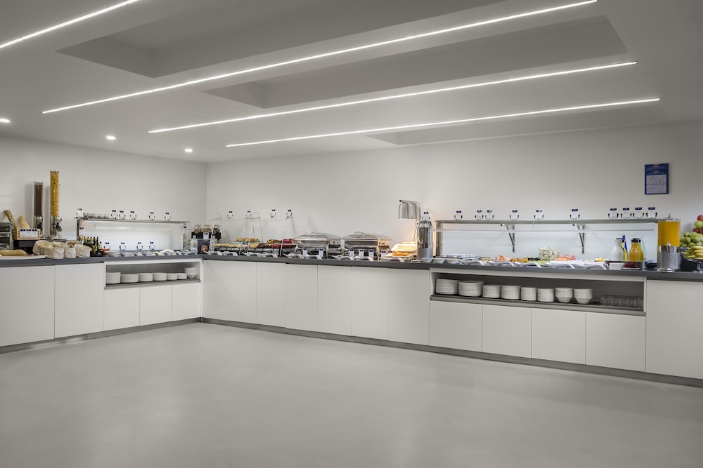 מזון ומשקאות