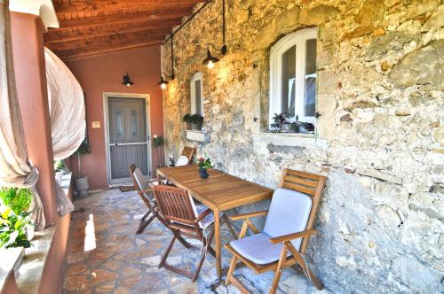 Τhe Οld Watermill Manor — 4-Star Luxury Hotel in Agios Nikolaos, Greece
