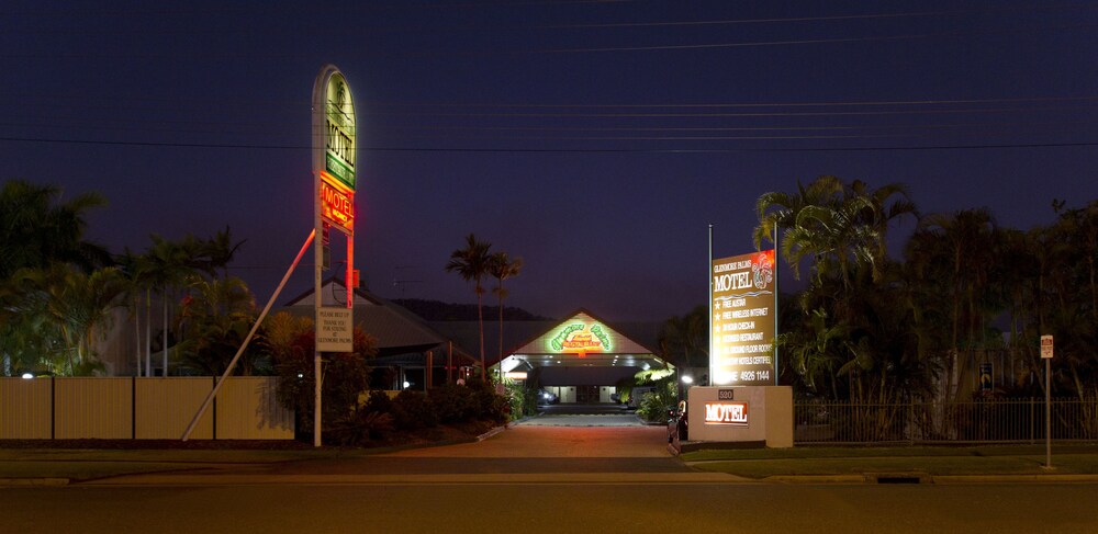Glenmore Palms Motel — 4-Star Luxury Hotel in Norman Gardens, Australia