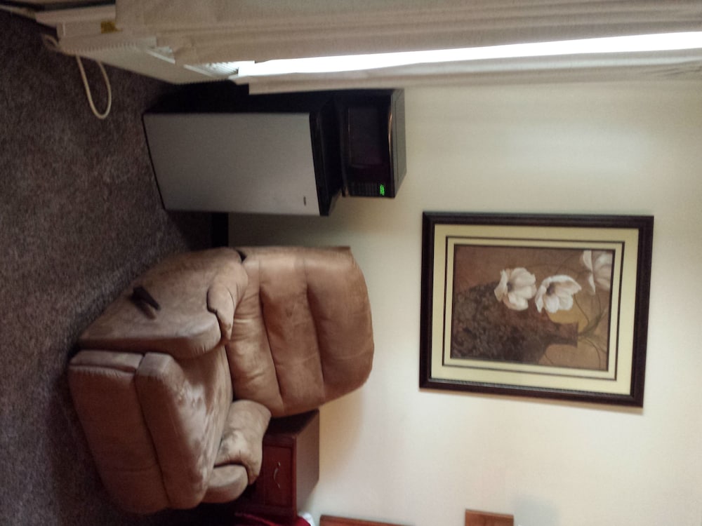 West Plains Motel - photo 28