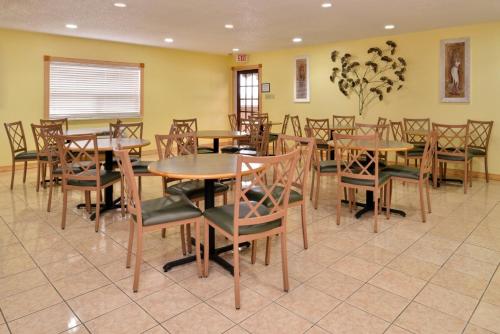 Five Star Inn Burleson - photo 17