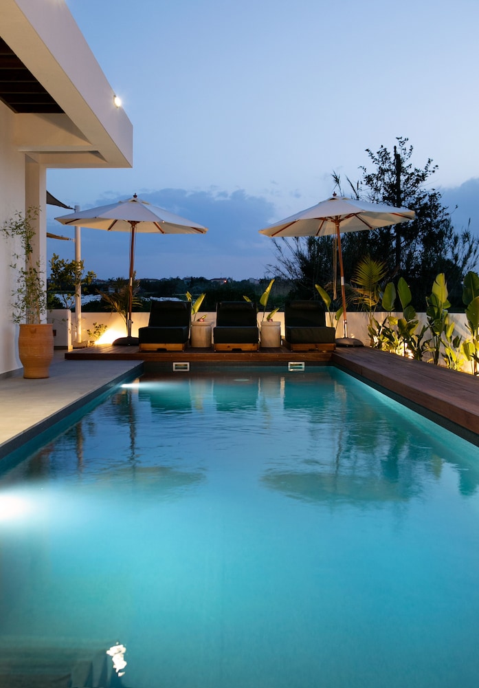 Lora Pearl Luxury Villa By Louis Hotels — Paralimni