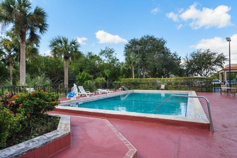 Red Roof Inn Ft Pierce - photo 8