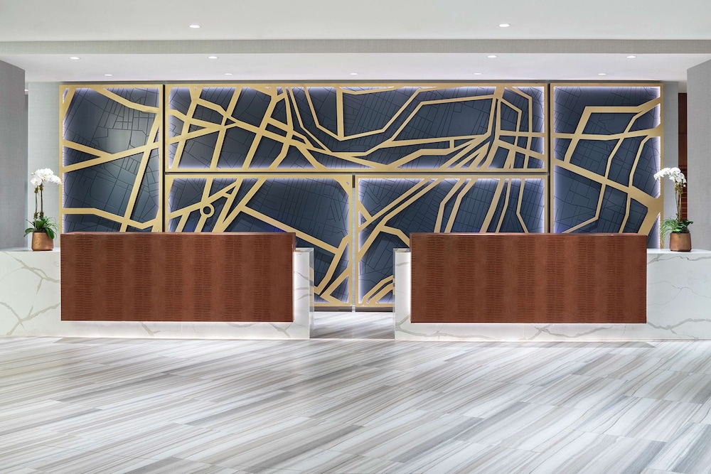 DoubleTree by Hilton Hotel Newark Airport - photo 7