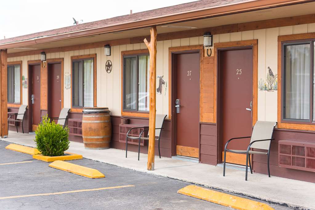 Americas Best Value Inn The Legends Inn - photo 3