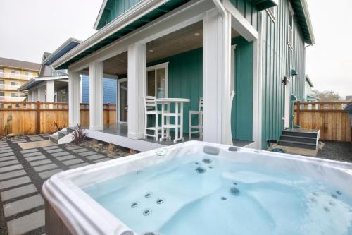 Gardener’s Getaway in Ocean Shores, United States