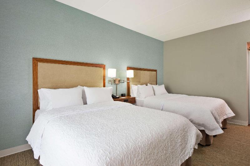 Hampton Inn & Suites North Huntingdon Irwin - photo 47