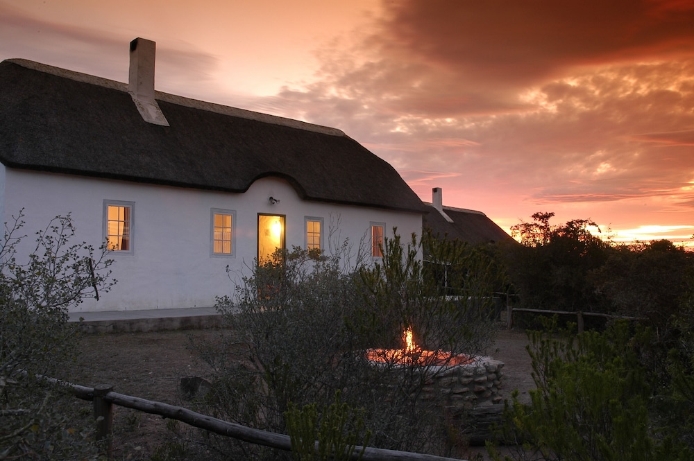 De Hoop Vlei Cottages — hotel in Overberg