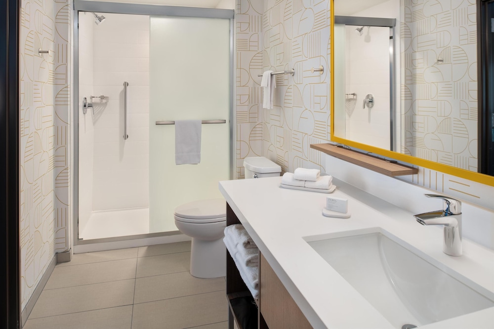 Home2 Suites by Hilton Woodland Sacramento - photo 23
