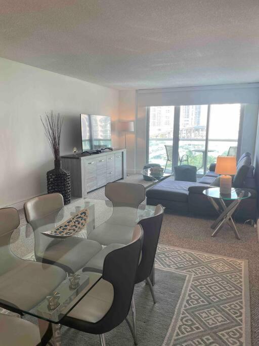 Ocean reserve 702 STR 2315 — 4-Star Luxury Hotel in Miami Beach, United States
