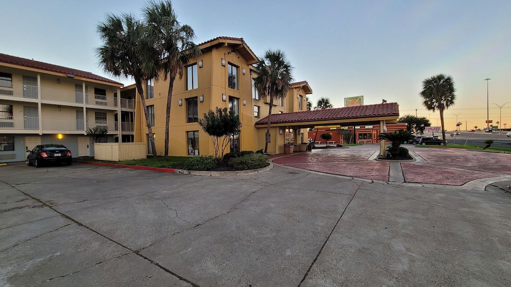 Palm Bliss Hotel Corpus Christi South - photo 22