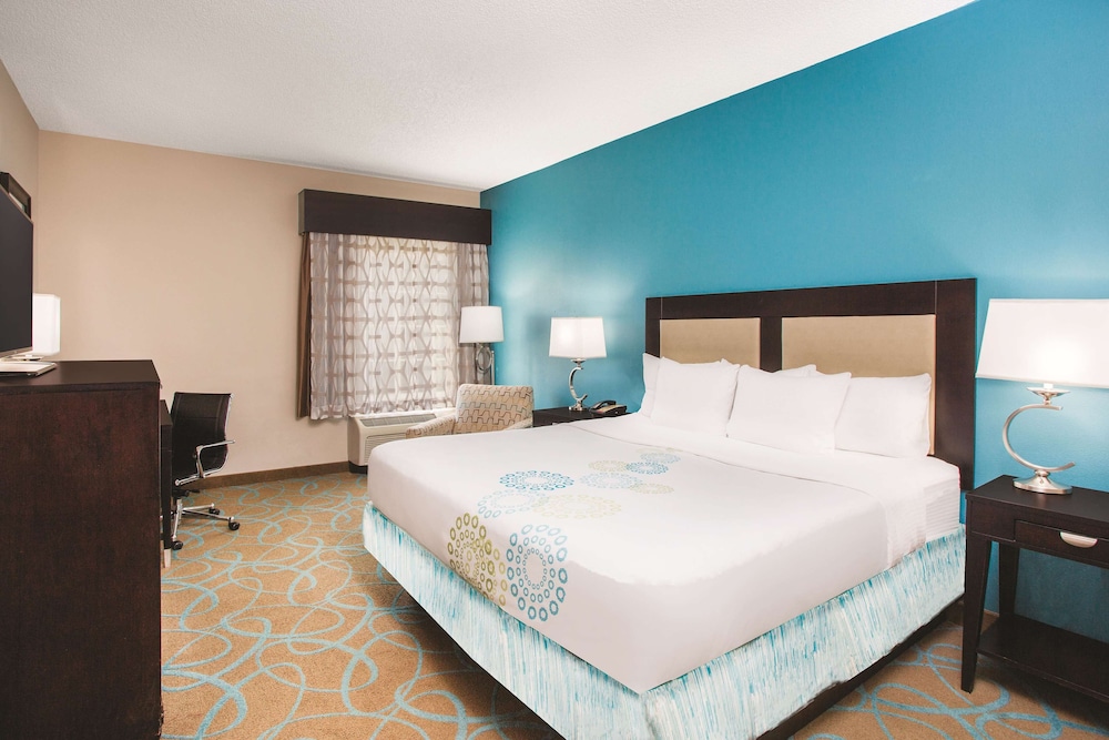Spark by Hilton Kingsland - photo 9