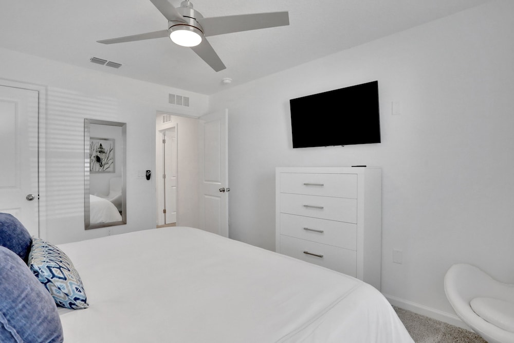 2382zbp Solara Resort 5 Bedroom Townhouse by RedAwning - photo 10