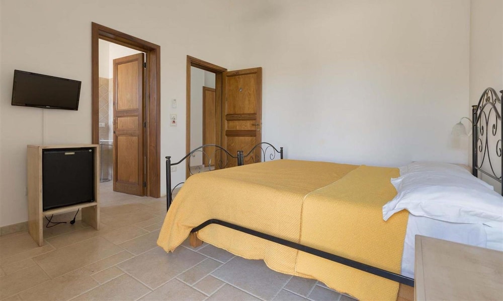 The Barn - carbon neutral hotel in Gillingham