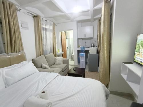 Cities bnbs - carbon neutral hotel in Unknown City