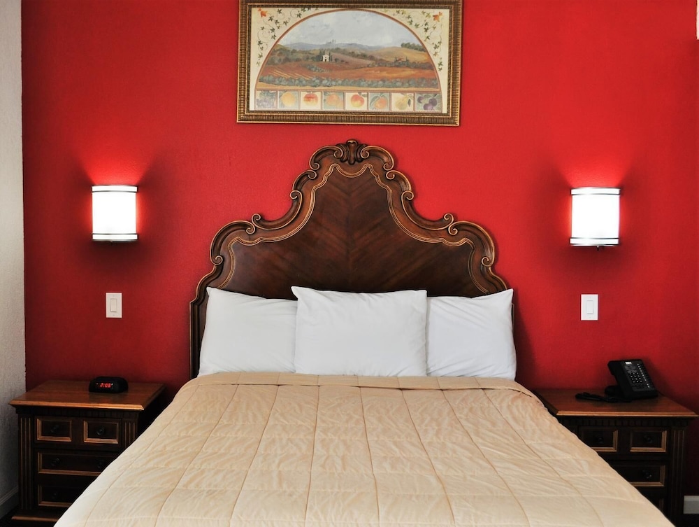 A Nights Inn - photo 7