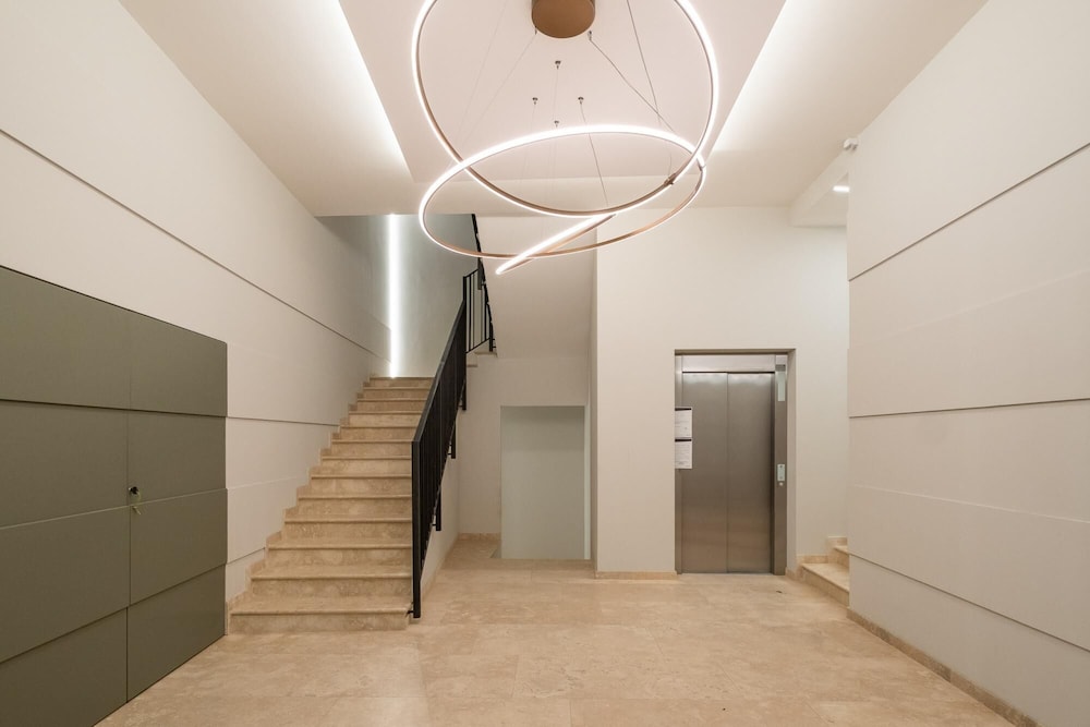 Ariosti Apartment — 4-Star Luxury Hotel in Bologna, Italy