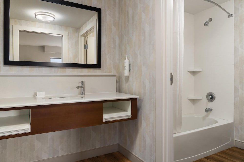 Hampton Inn & Suites Whitefish - photo 16