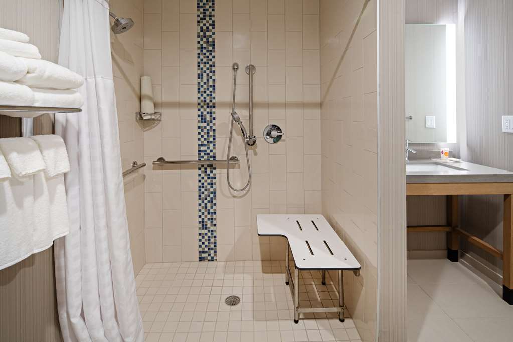 Hyatt Place Bakersfield - photo 26