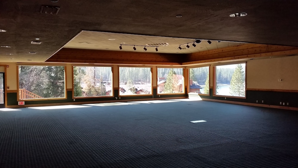 The Pines Resort - photo 103