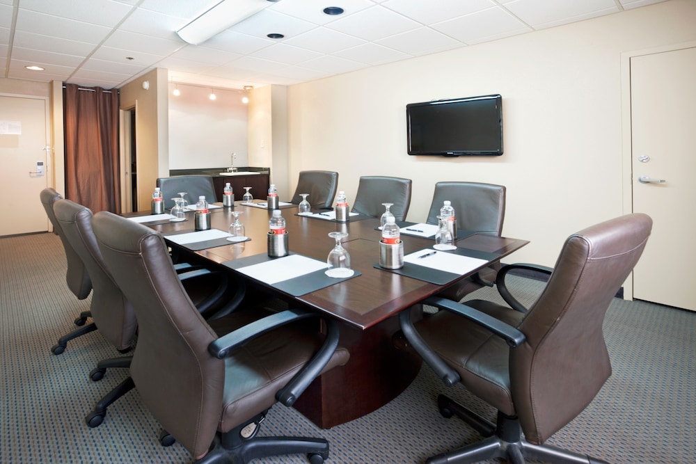 Crowne Plaza San Antonio Airport by IHG - photo 30