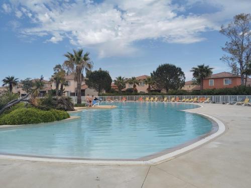 Le Domaine du Golf . Lieu dit Launac Le Vieux 1 chemin de l'Aire 34690 FABREGUES — hotel in Fabregues