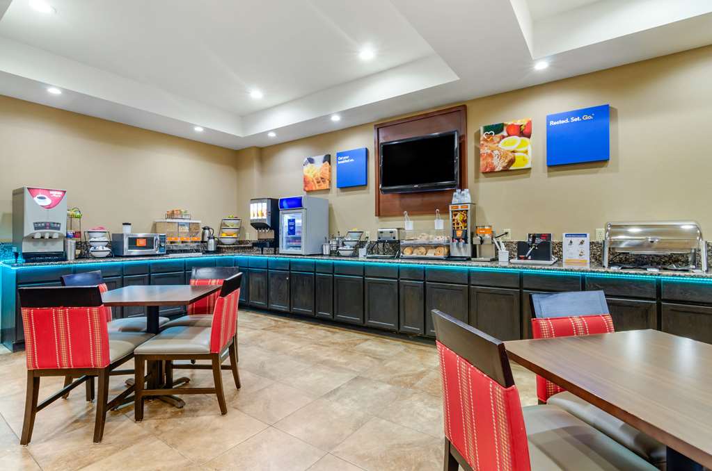 Comfort Inn & Suites near Bethel College - photo 55