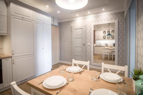 Cztery Oceany 808 — 4-Star Luxury Hotel in Gdansk, Poland