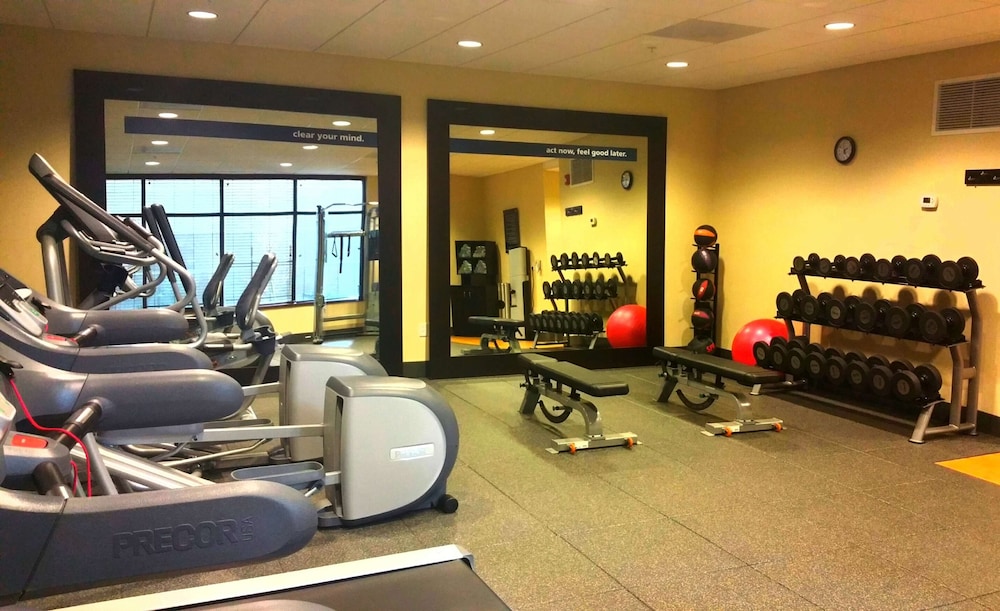 Hampton Inn & Suites Salinas - photo 29