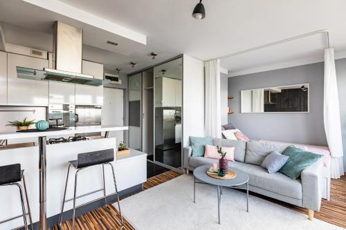 Mokotowska 67 by Homeprime — 4-Star Luxury Hotel in Warsaw, Poland