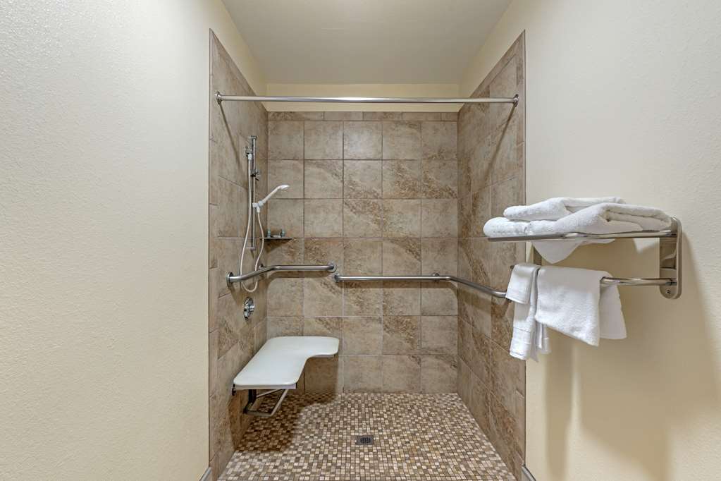 Best Western Pineywoods Inn - photo 19