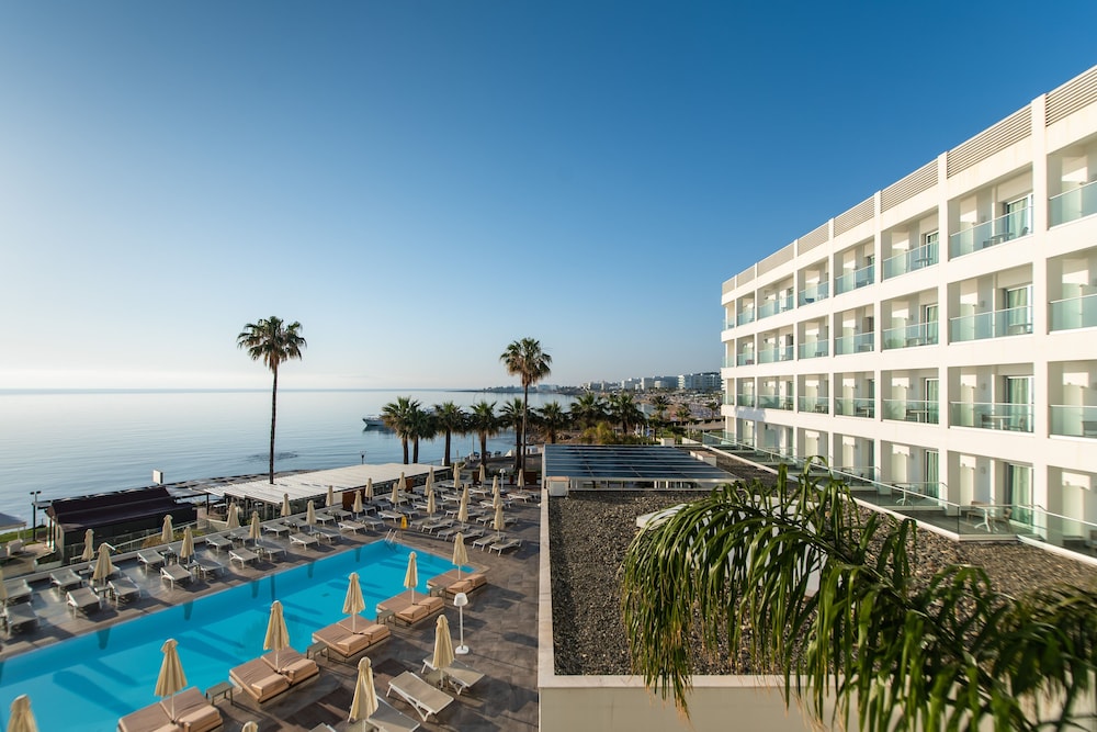 Evalena Beach Hotel — Protaras — photo 2