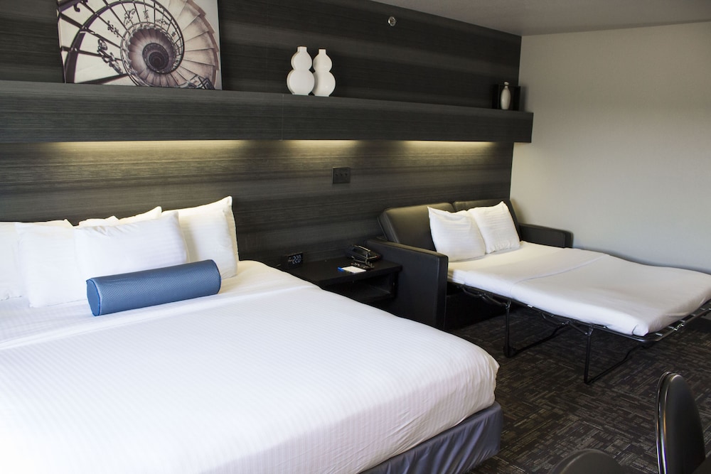 Metropolis Resort - photo 11
