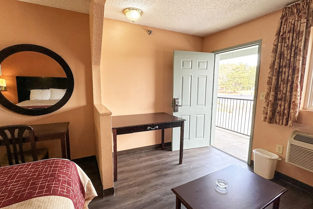 Garden Inn & Suites Rome Ga - photo 16
