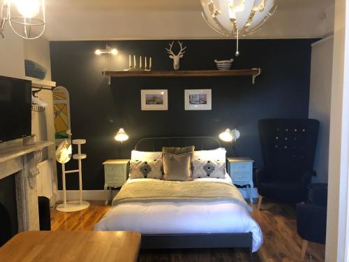 Studio 77 Stylish Free Parking Fast Wi Fi Netflix — 4-Star Luxury Hotel in Sheffield, United Kingdom