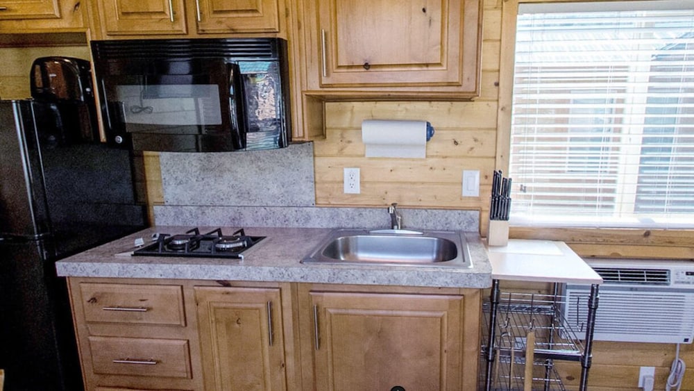 Yosemite Lakes RV Resort - photo 28