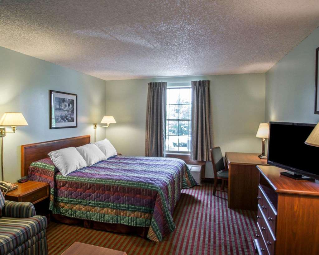 Rodeway Inn Lakeville Finger Lakes Area - photo 13