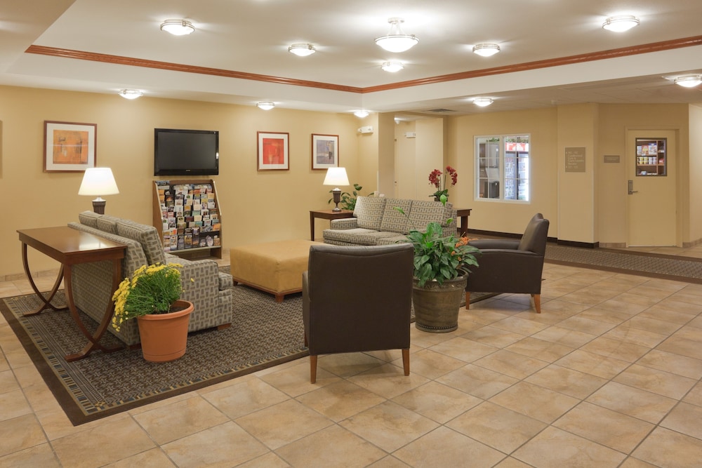 Candlewood Suites Perrysburg by IHG - photo 35