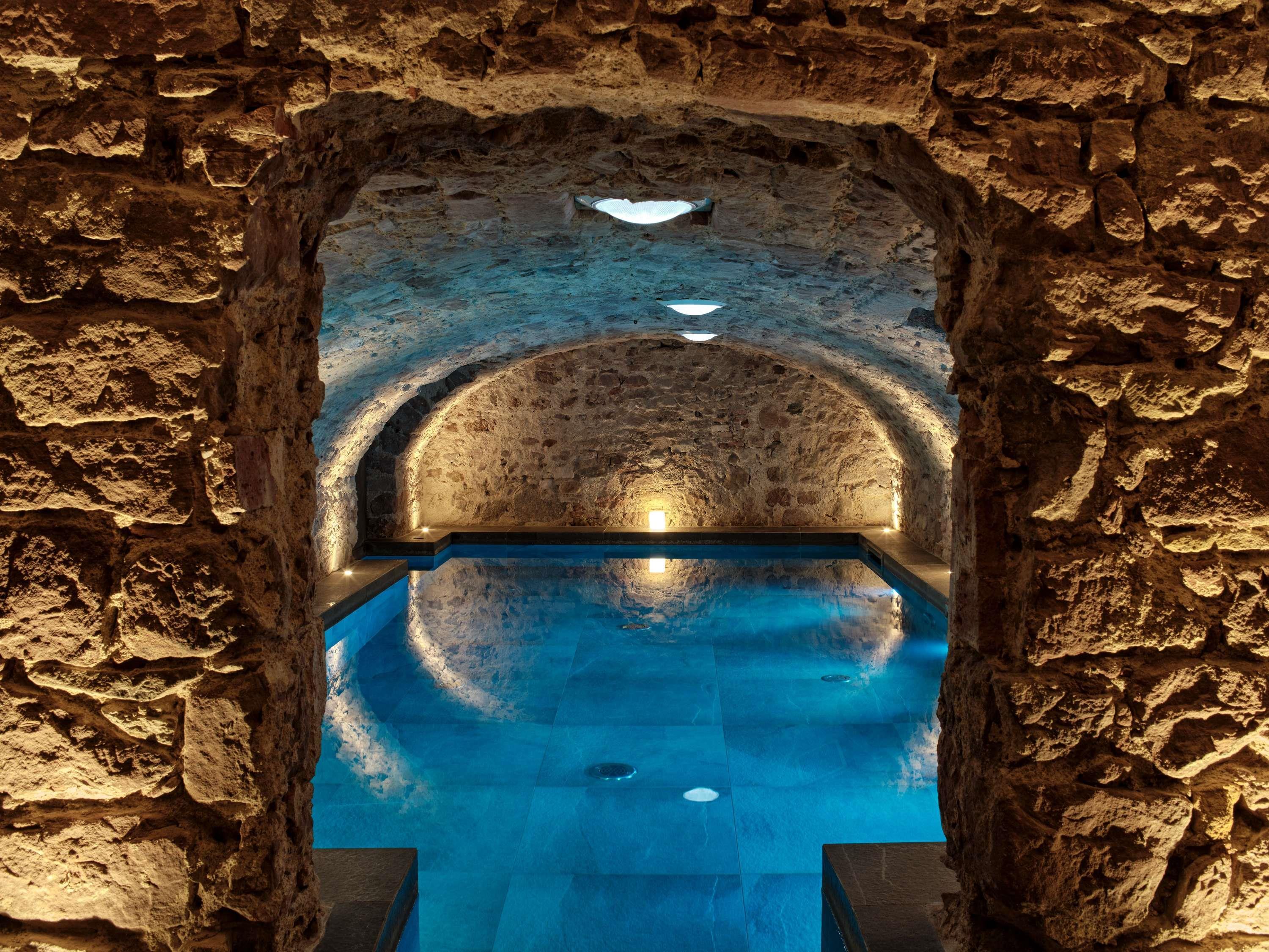 5 Terres Hotel Spa Mgallery Collection — Barr