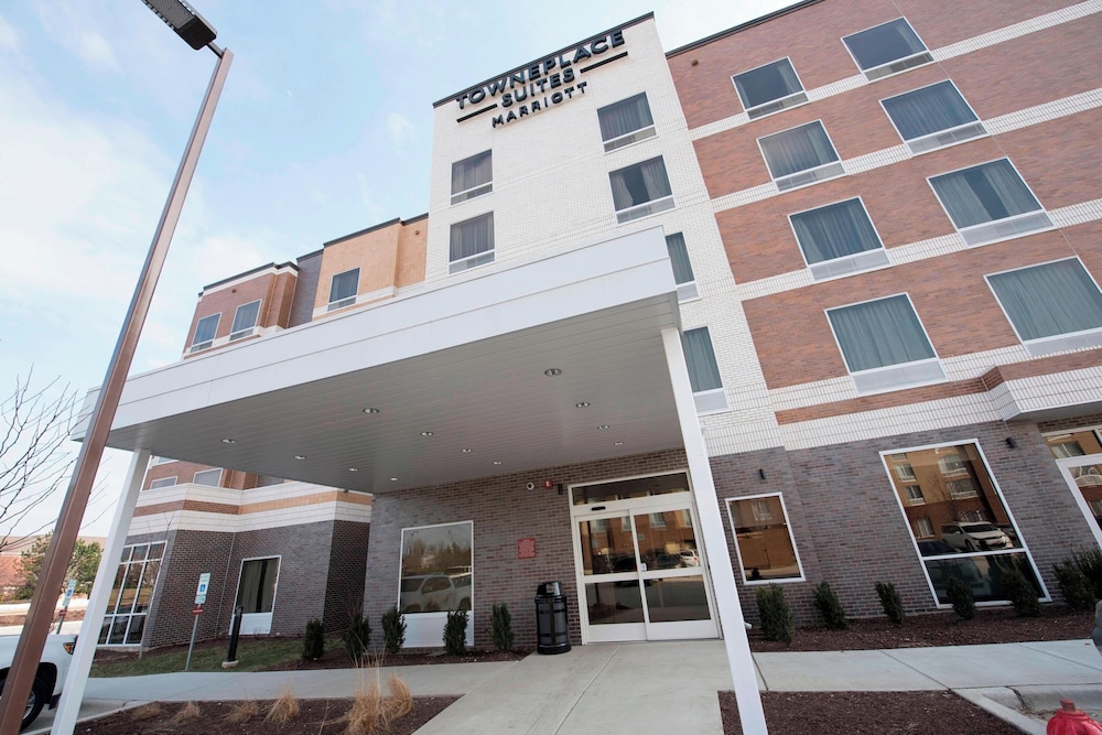 TownePlace Suites by Marriott Chicago Schaumburg - photo 58