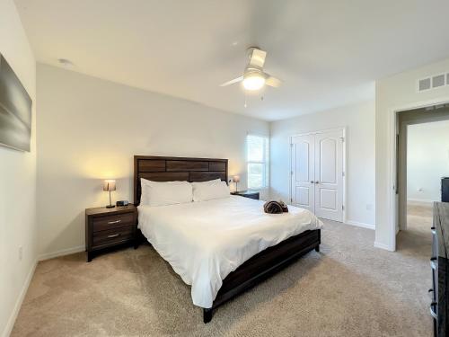 Solterra Resort Davenport FL Clubhouse Area 7 Bedroom 6 Bath Home with Private Pool Spa Lazy River 20 min from Disney - photo 23