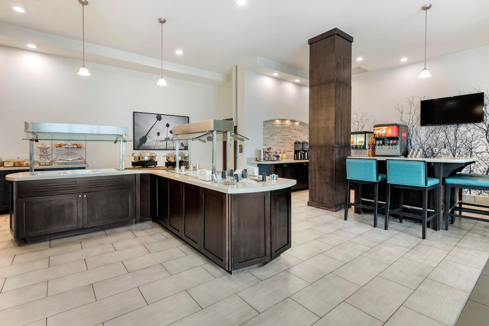 Staybridge Suites St. Petersburg Downtown by IHG - photo 52