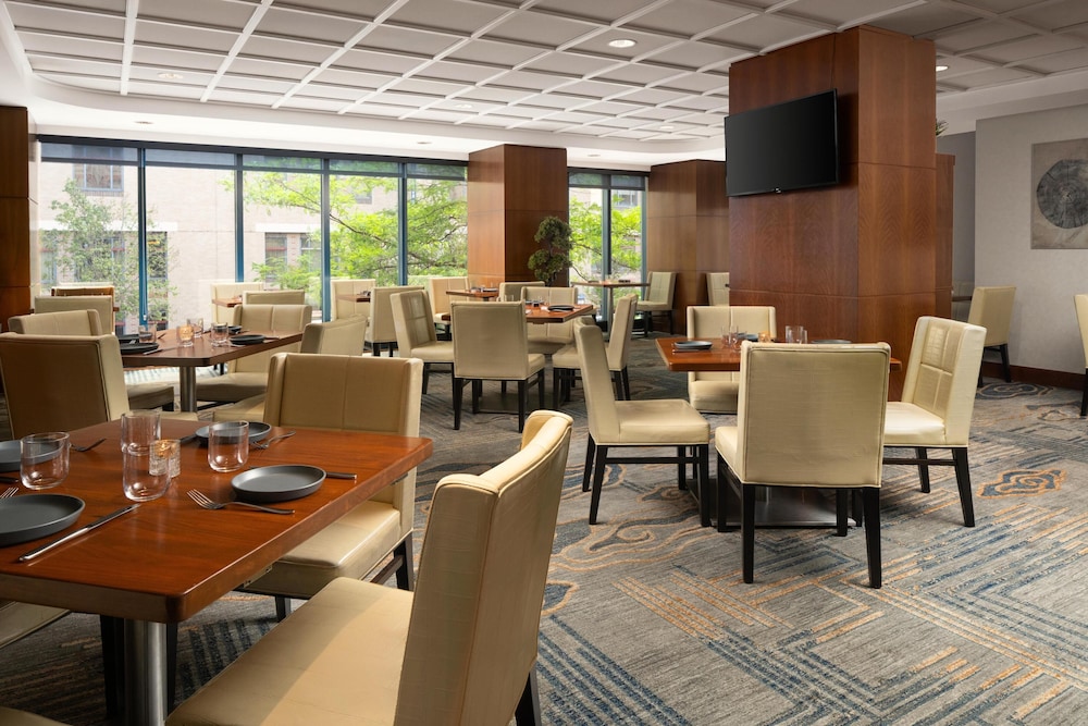 DoubleTree by Hilton Boston Downtown - photo 27