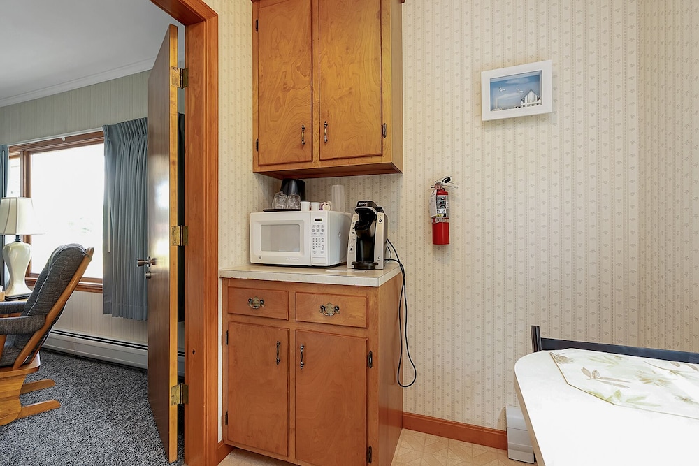Towne Lyne Motel - photo 117