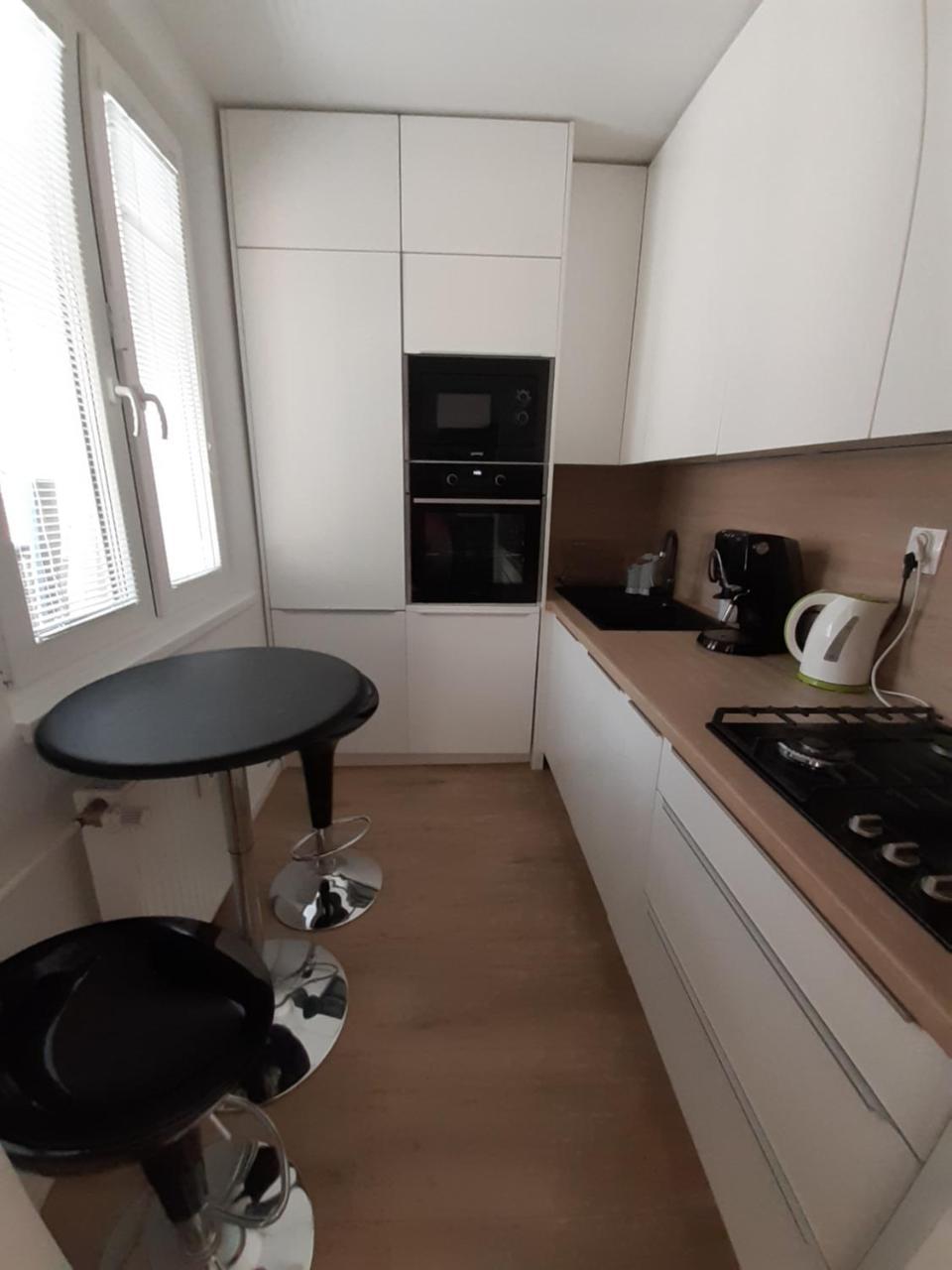 Apartment Klimka with Balcony Free Wifi And Free Parking — 4-Star Luxury Hotel in Bratislava, Slovakia